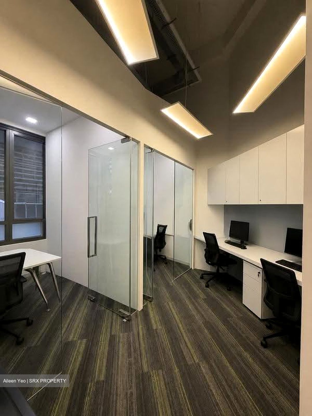 PLUS (D1), Office #622074671